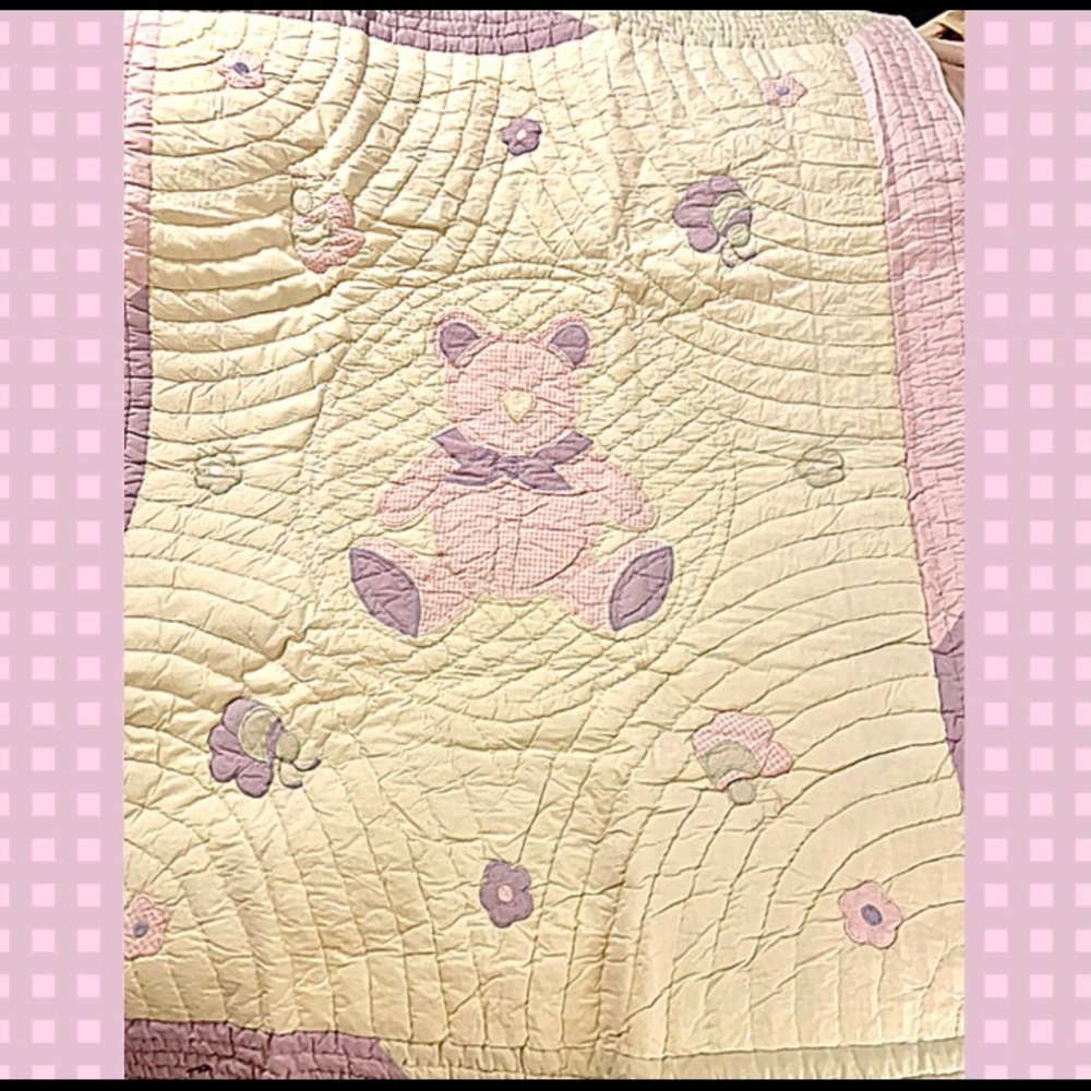 NWT Sweet Bear Bee Butterfly Toddler quilt (notX part of bundle sale)
